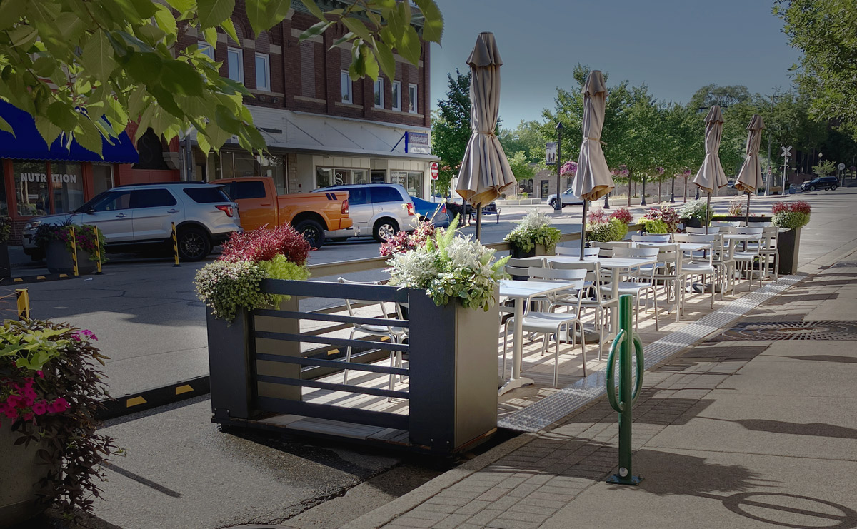 Parklet built with prefabricated components